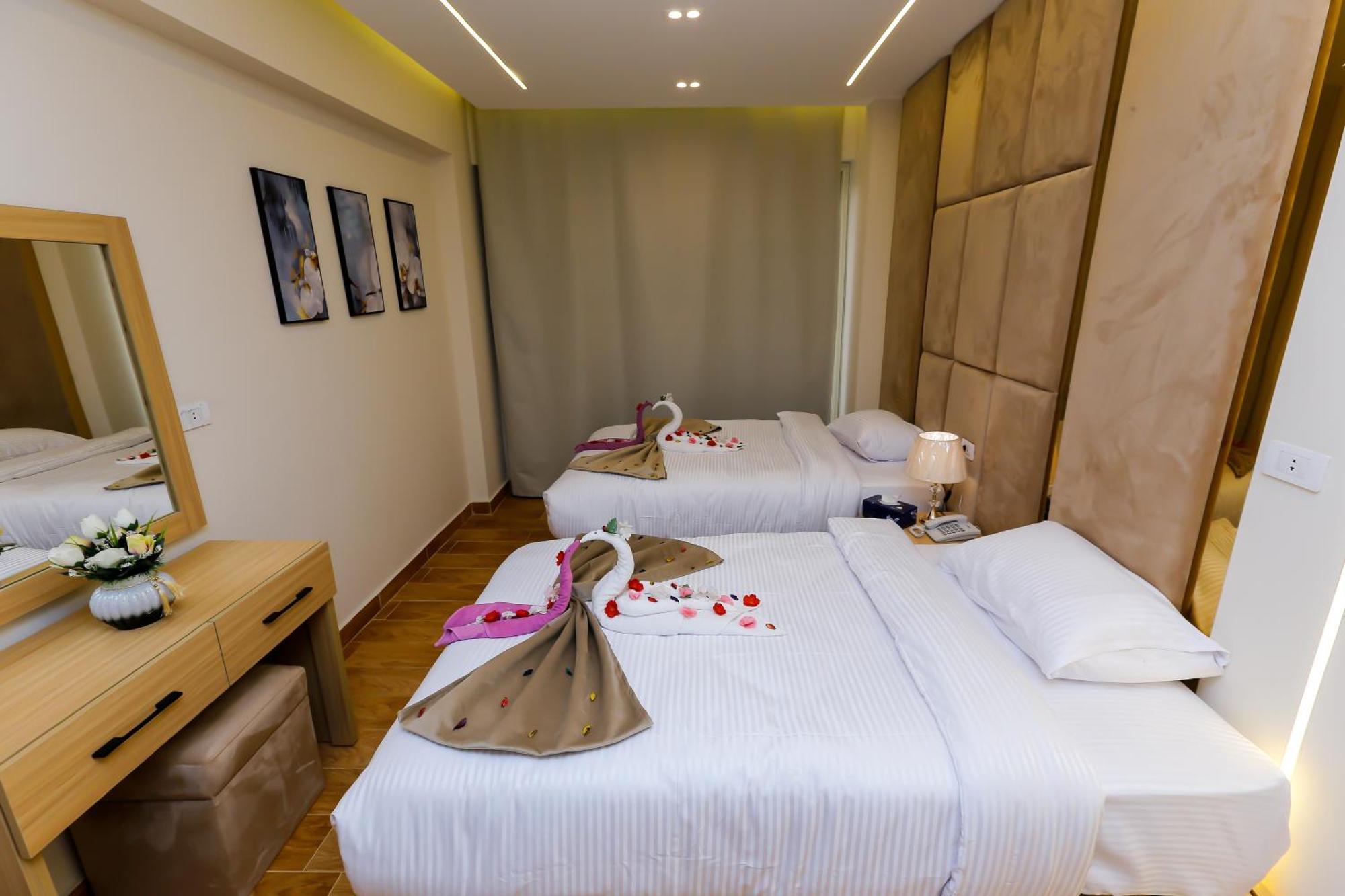 Rizk Pyramids View Hotel Kafret el-Gabal Extérieur photo